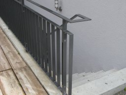 Aussengelaender lackiert-032